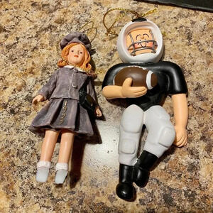 2 Pieces Lot of Christmas Ornaments